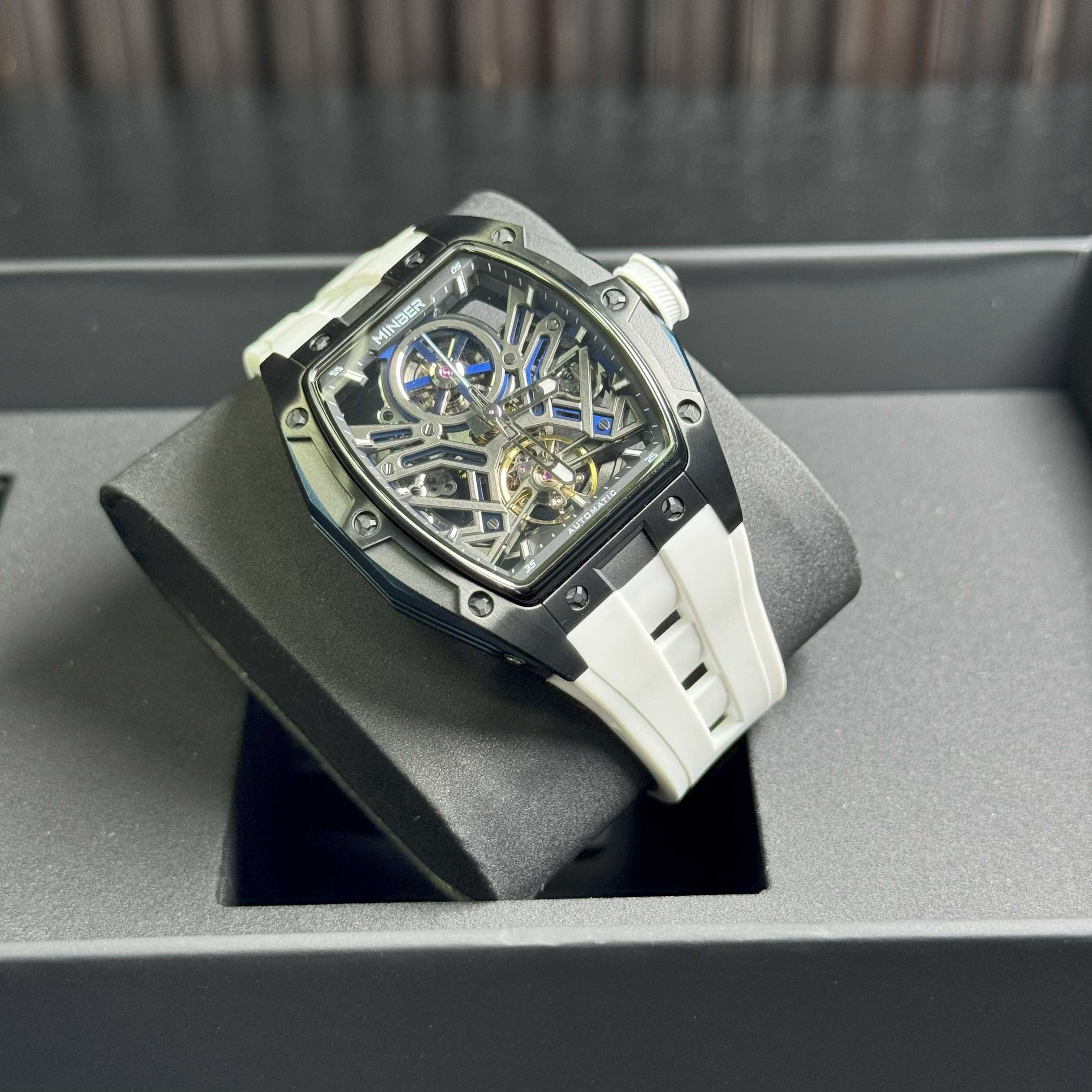 Minber Watch